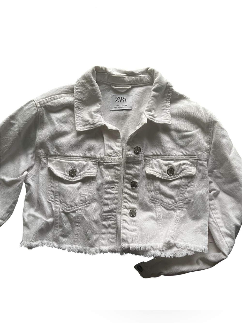 ZARA White Cropped Jean Jacket with Frayed Hem